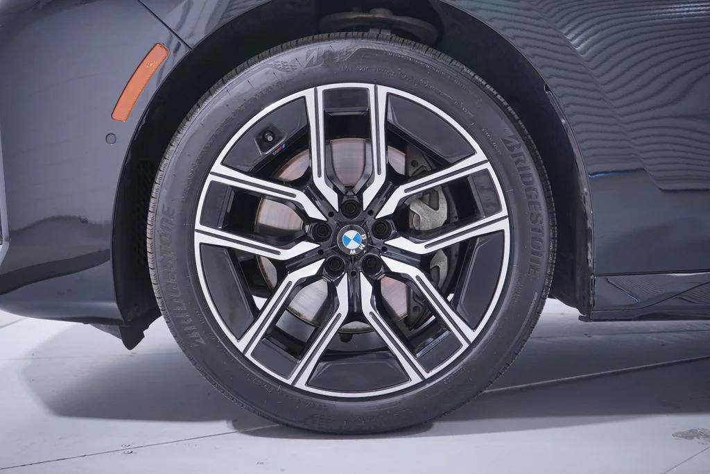 bmw 7 series 2024 WBA33EH04RCR21068 image bmw 7 series 2024 WBA33EH04RCR21068 image